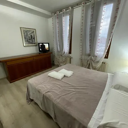 New Sunshinevenice Harrysclass Guest house Venice