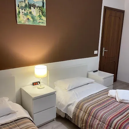 New Sunshinevenice Harrysclass Guest house